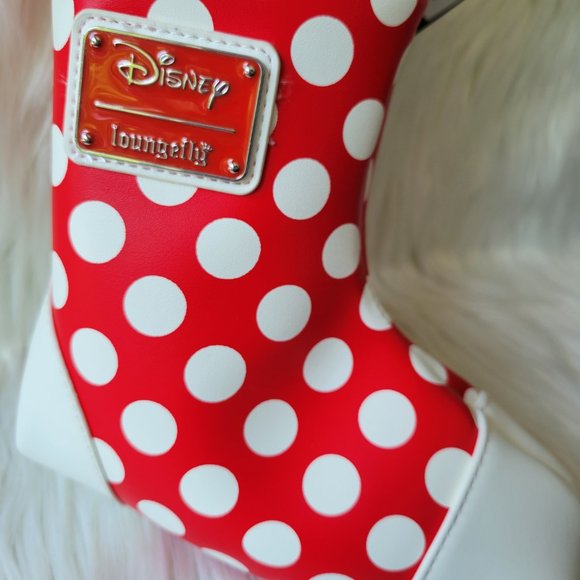 Loungefly Minnie Mouse Stocking Crossbody Bag - Picture 4 of 13